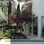 Seda 公寓式酒店 3*